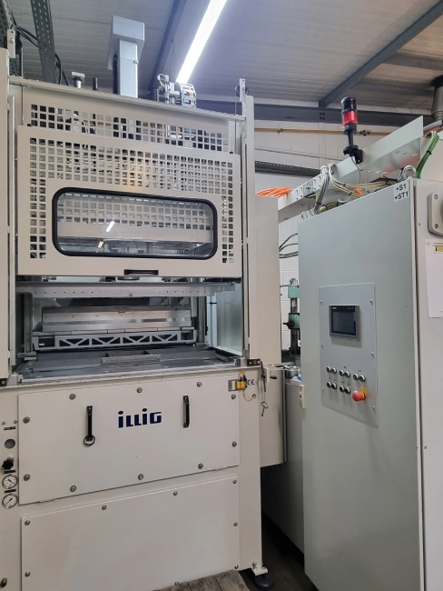 Parc machine entreprise de thermoformage